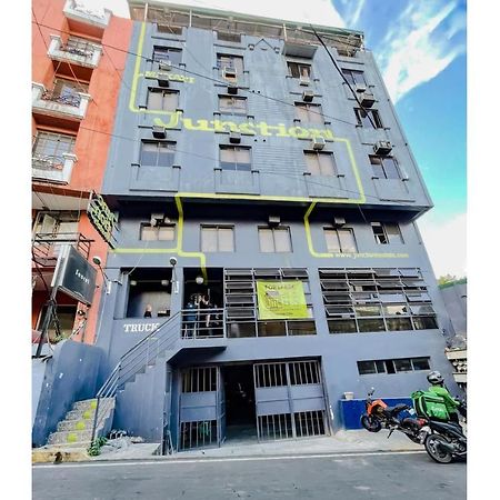 Oyo 866 Junction Hostels Manila Bagian luar foto
